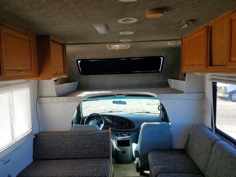 2001 Ford Minnie RV
