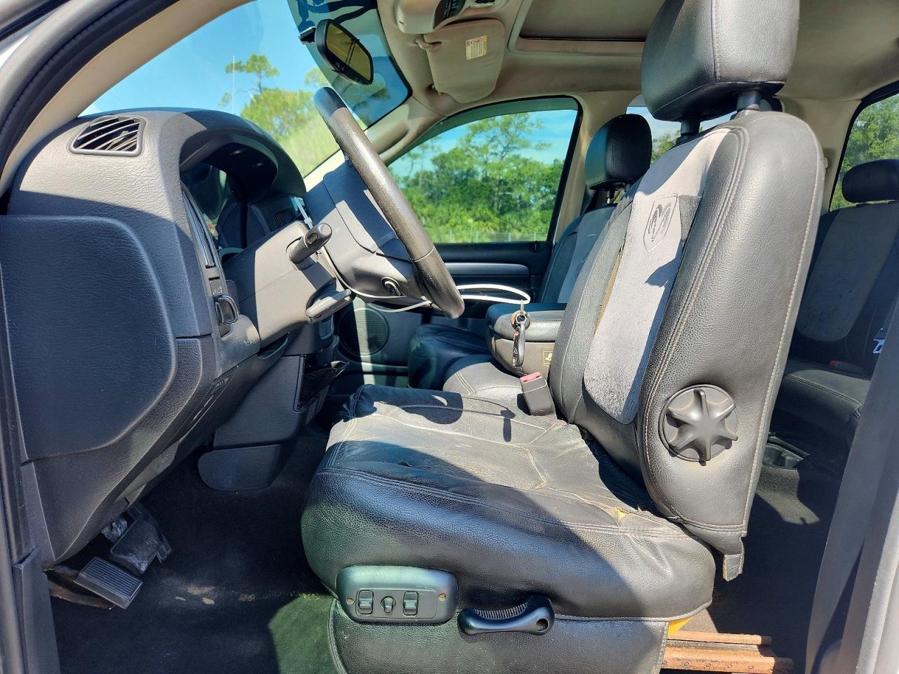 2005 Dodge RAM 1500 ST