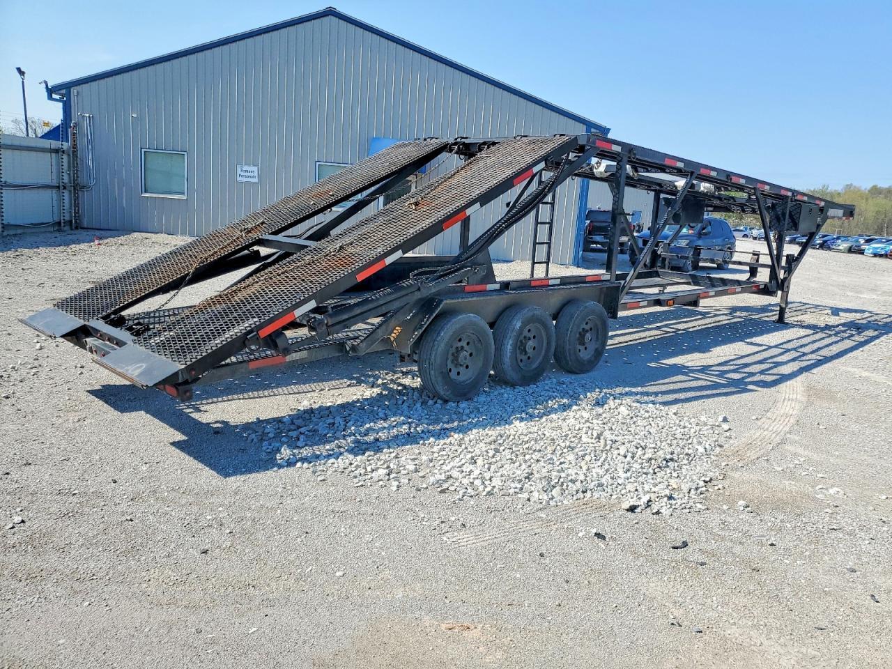 2022 Texas Pride CA84727KGN Car Carrier