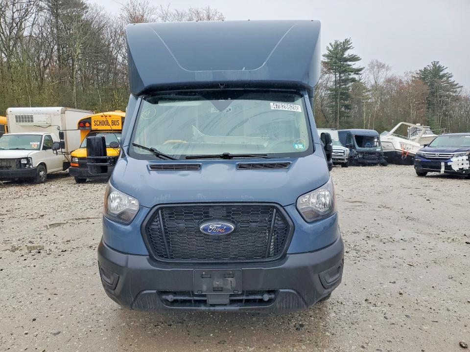 2021 Ford Transit Delivery Truck
