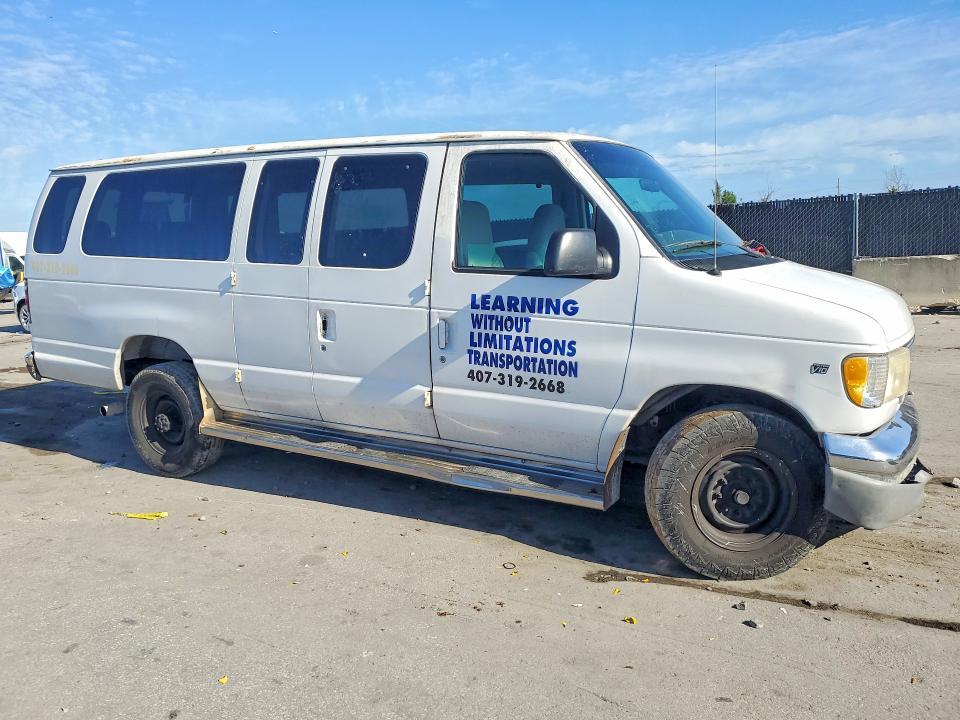 1999 Ford Econoline E350 Super Duty Wagon