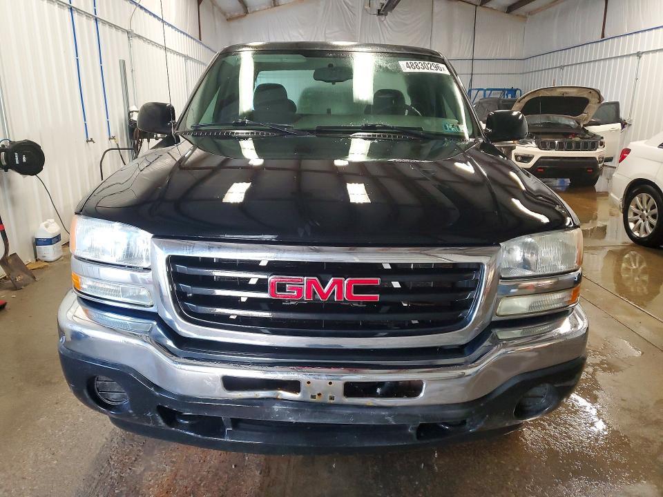 2005 GMC Sierra 1500 4WD