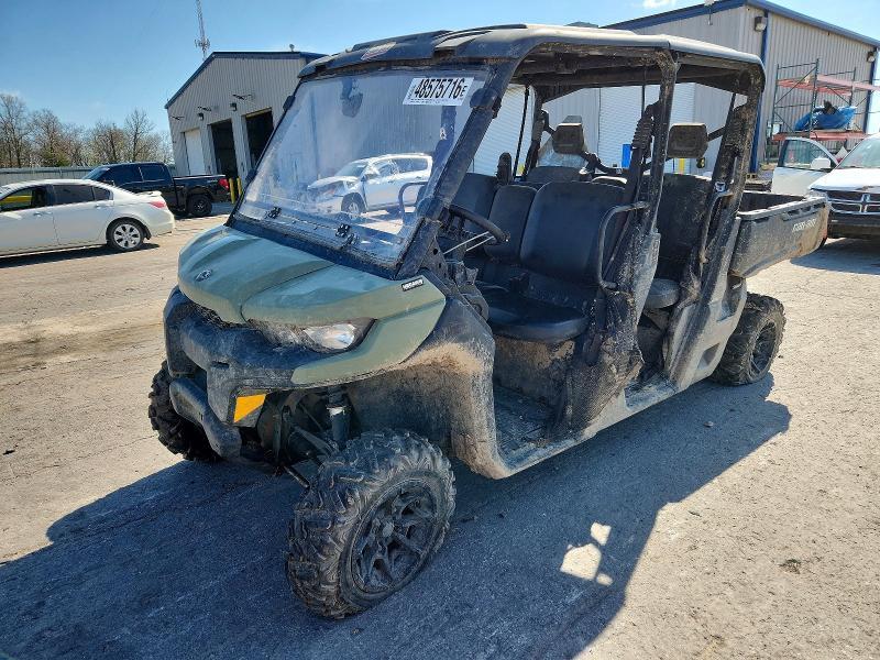 2019 Can-Am Defender max HD8