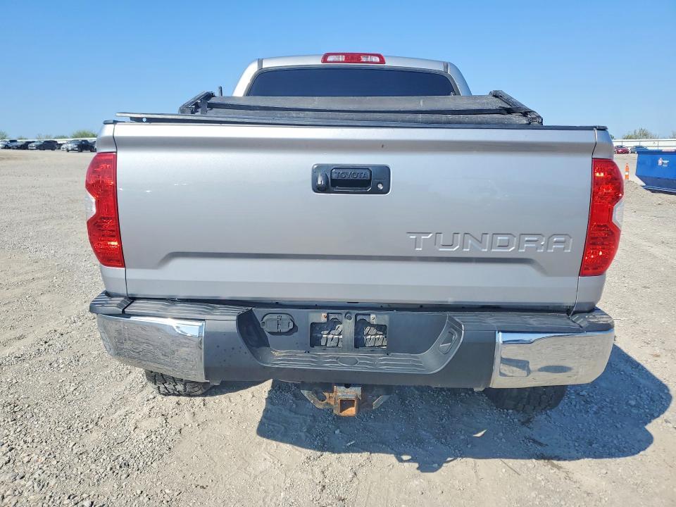 2016 Toyota Tundra SR5