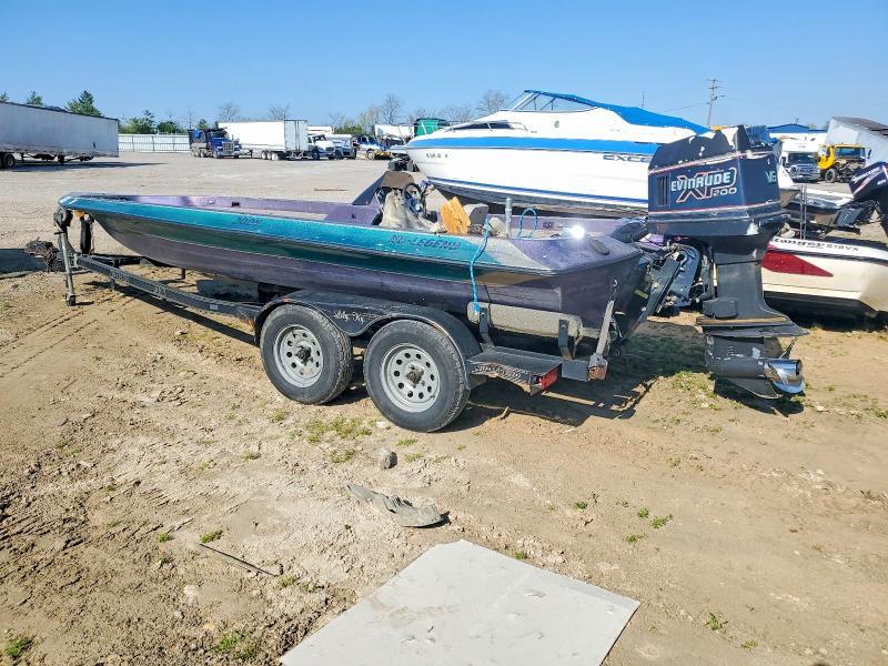 2001 Legend Craft 200V