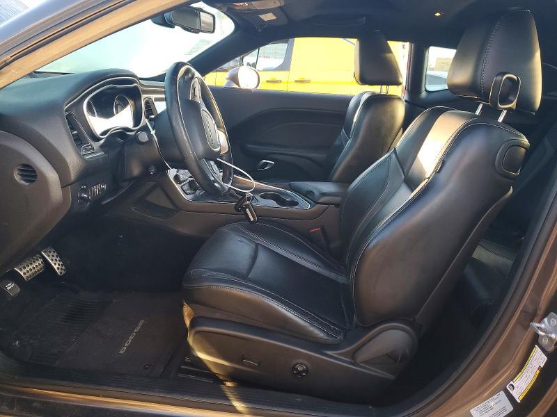 2016 Dodge Challenger r