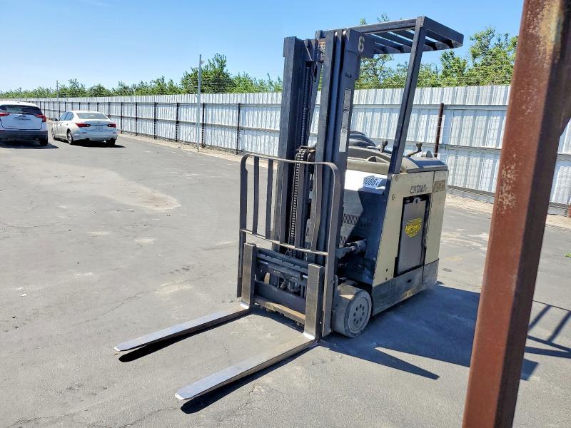 1999 Crown RC3020-35
