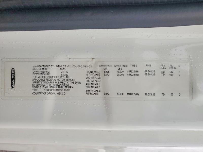 2020 Freigliner 2020 Freightliner Cascadia 126 Semi Truck