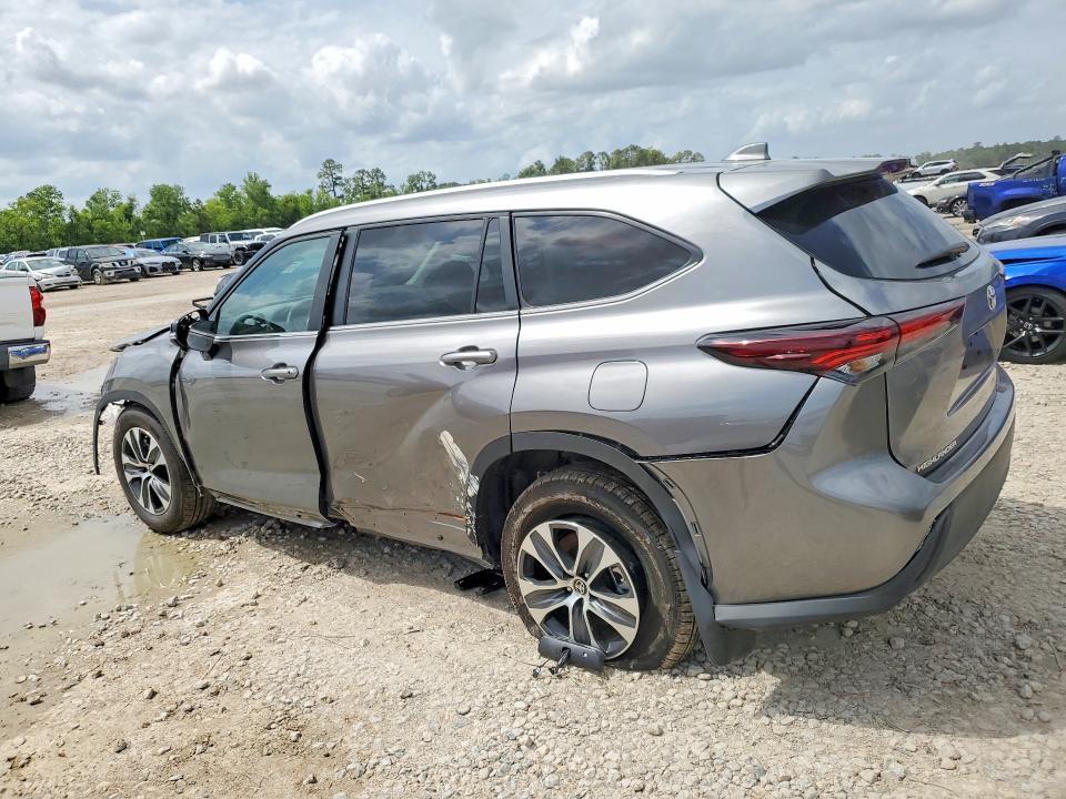 2026 Toyota Highla xle