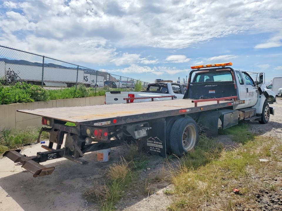 2007 Ford F650 Super Duty Rollback Truck