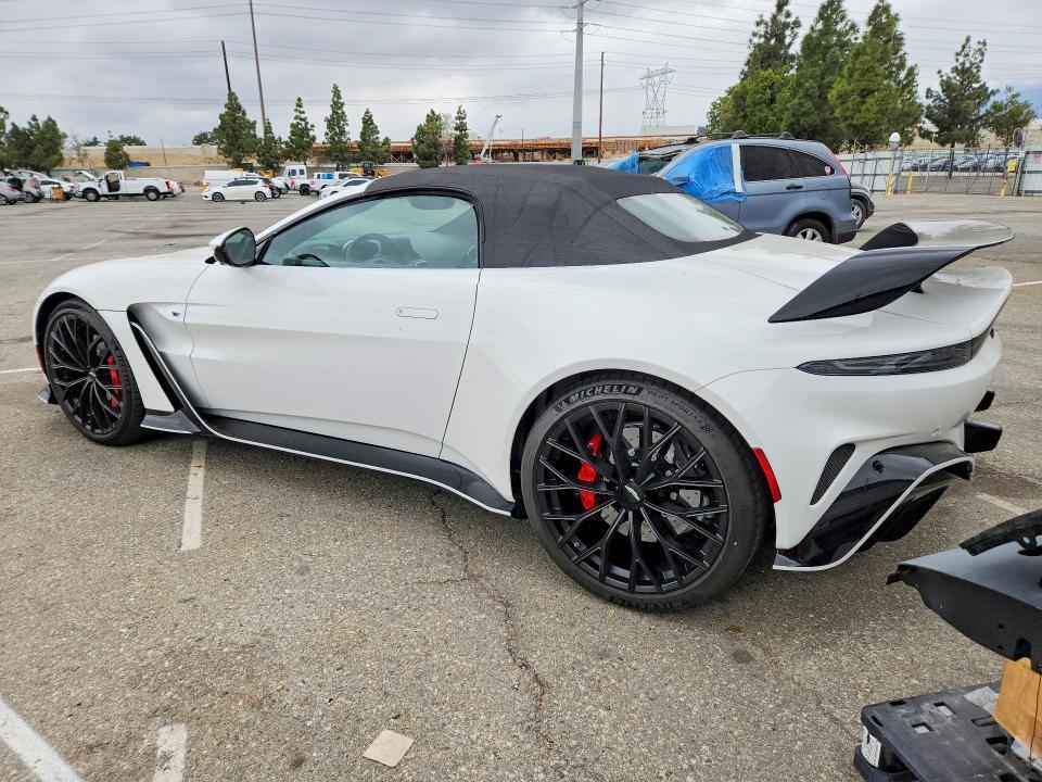 2023 Aston Martin Vantage