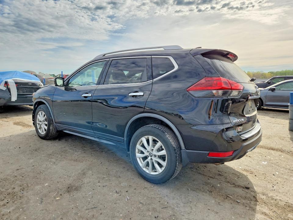 2018 Nissan Rogue sv