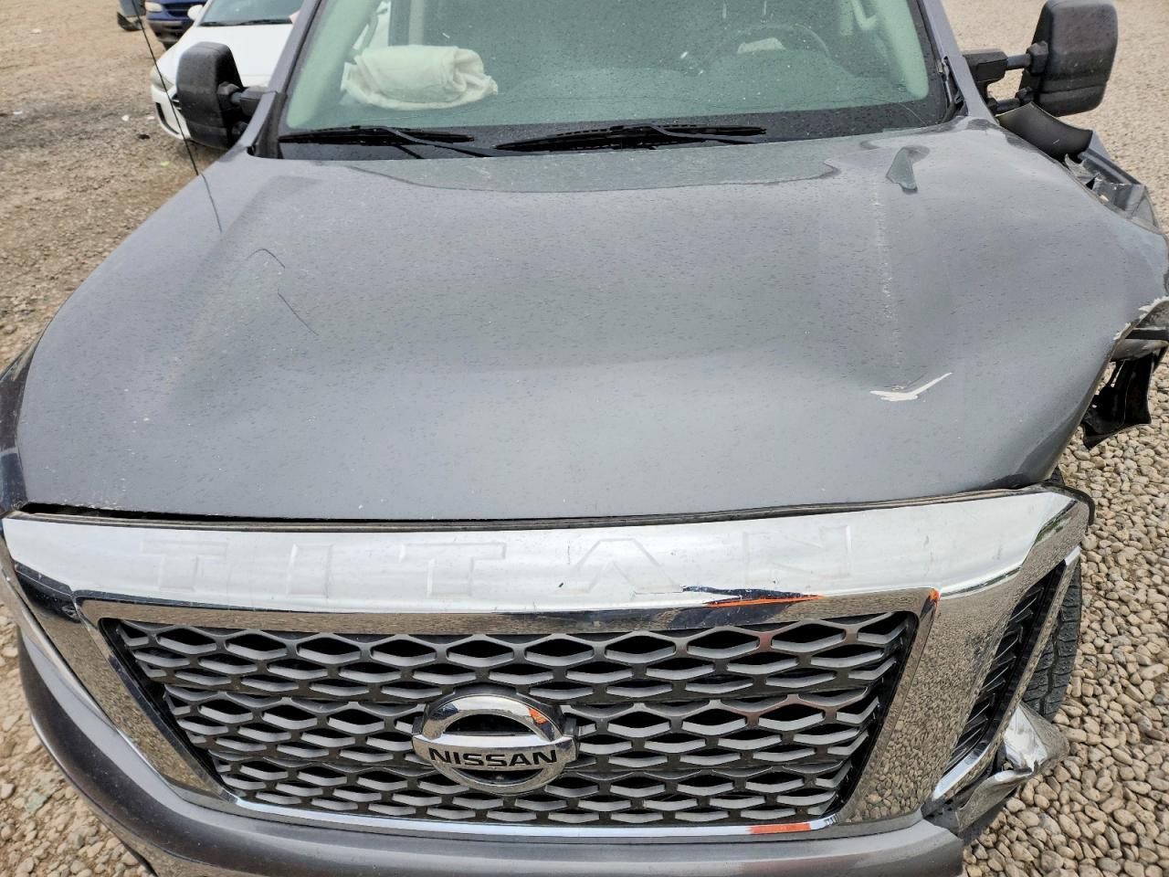 2018 Nissan Titan SV