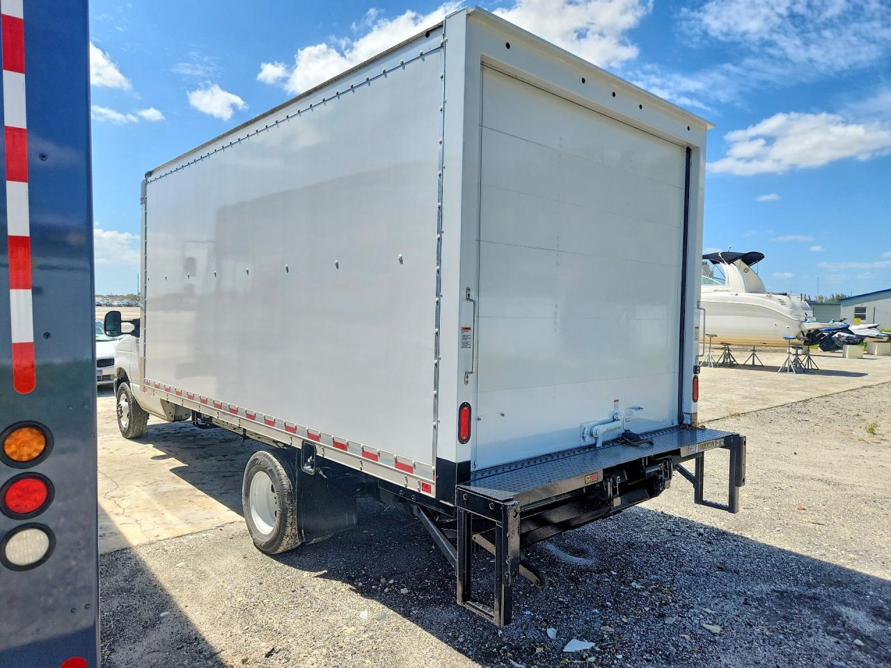 2022 Ford E450 BOX Truck