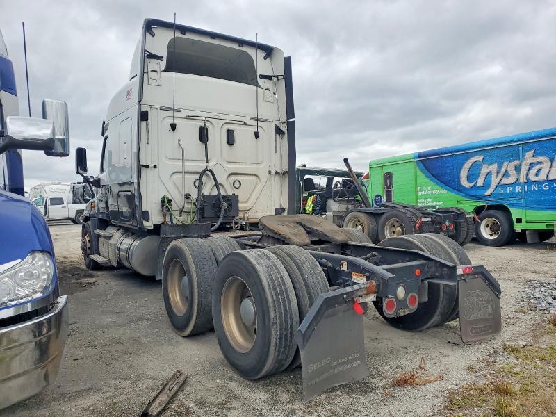 2017 Freigliner 2017 Freightliner Cascadia 125 Semi Truck