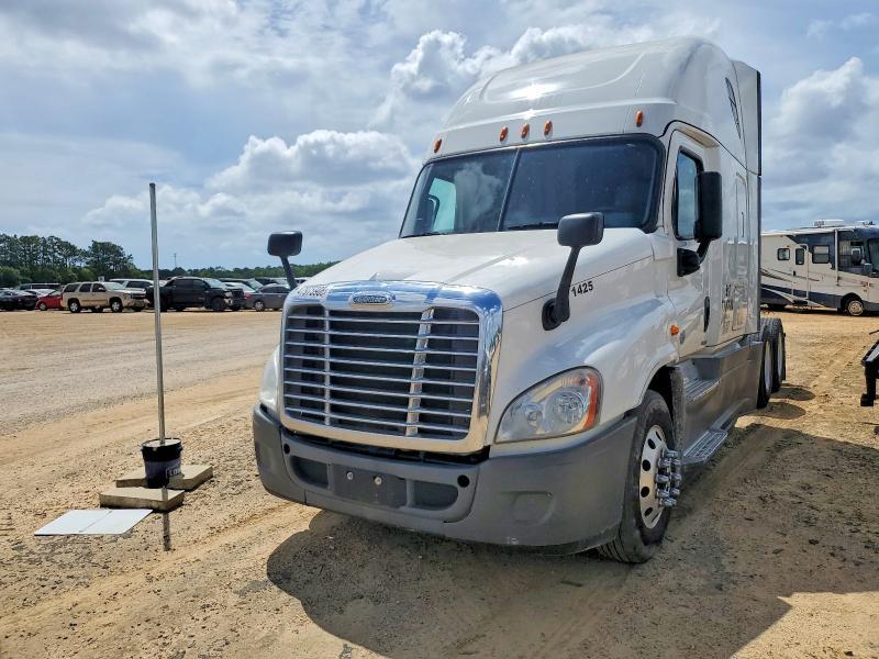 2019 Freightliner Cascadia 125 Semi Truck