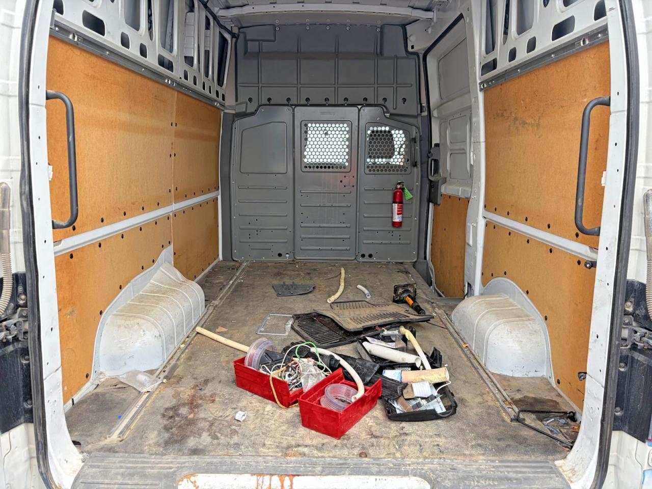 2020 Niss NV 2500 HD SV