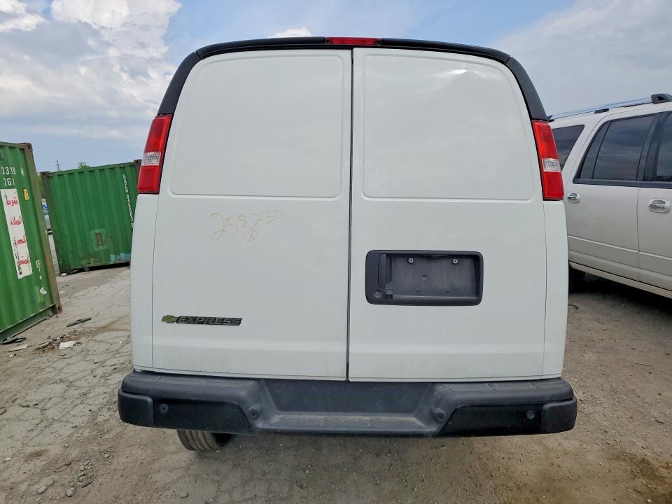 2023 Chevrolet Express 25