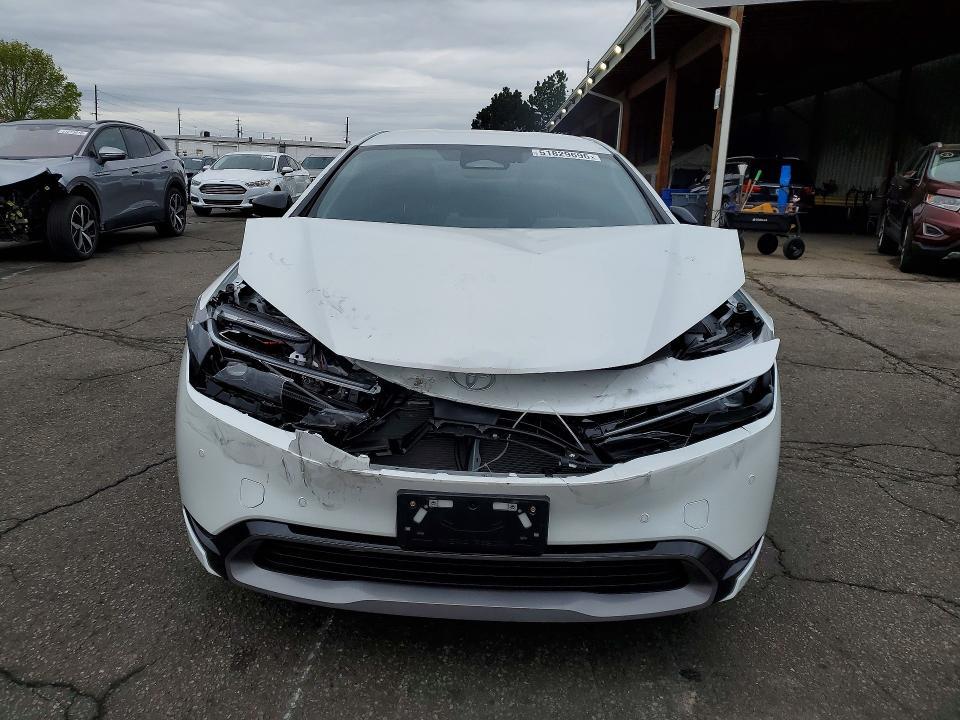 2024 Toyota Prius xle