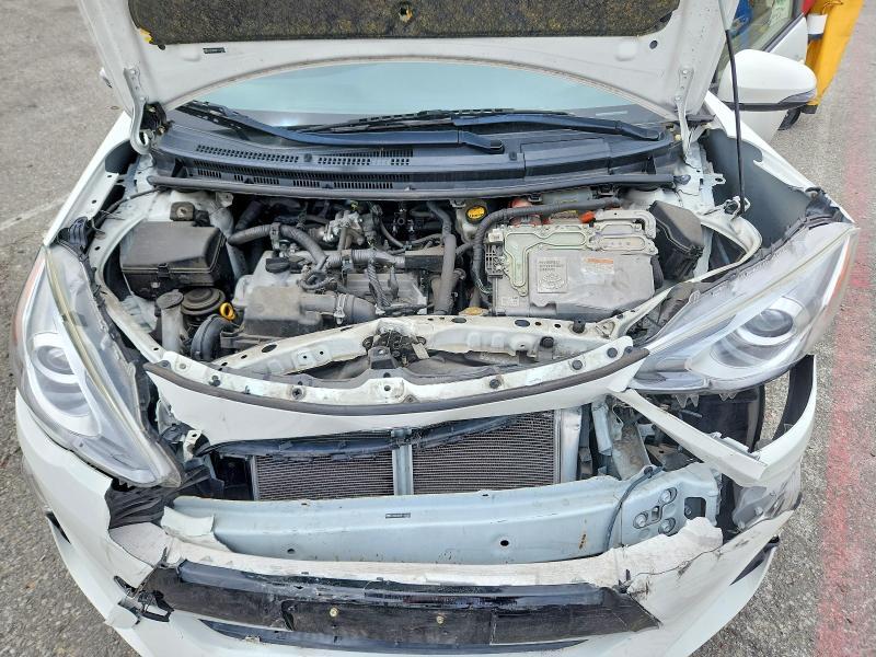 2015 Toyota Prius c two