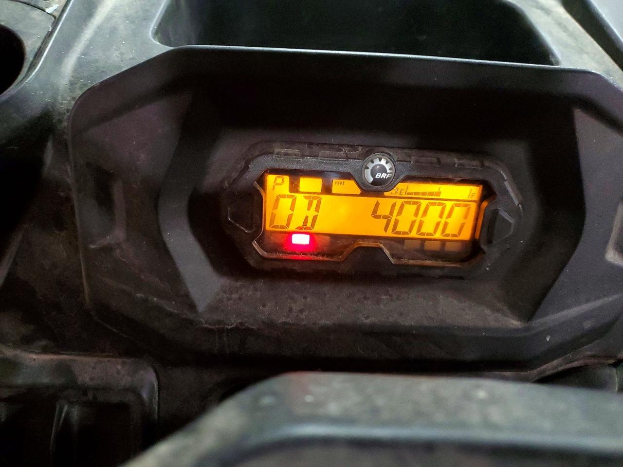 2019 Can-Am Defender HD10