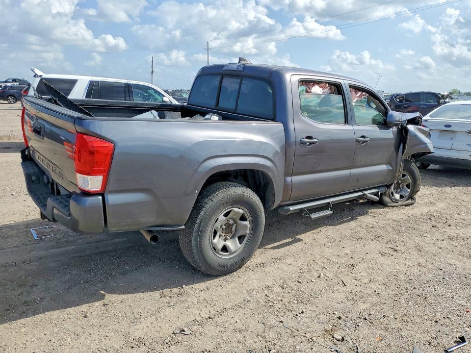 2016 Toyota Tacoma SR