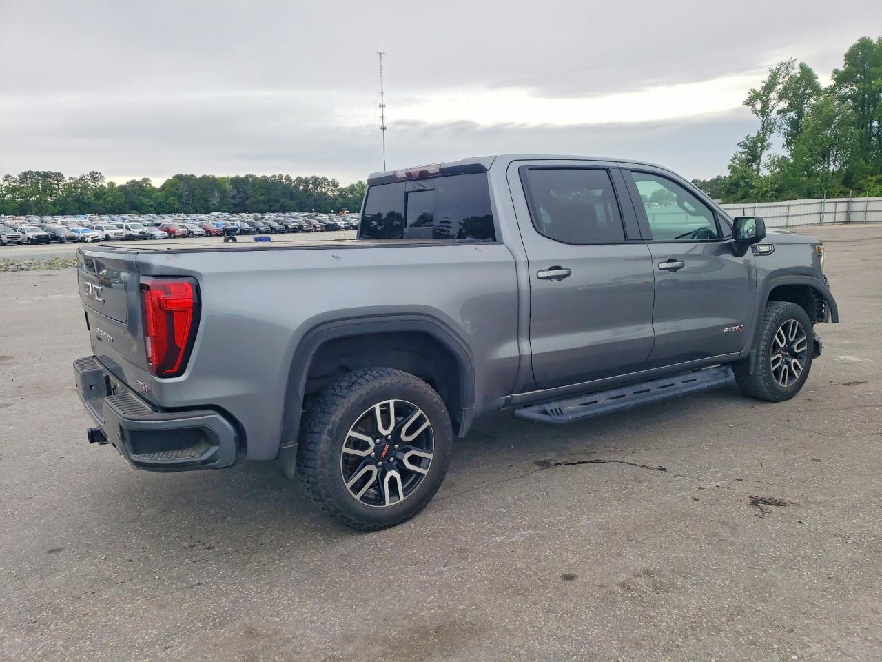 2021 GMC Sierra K1500 AT4