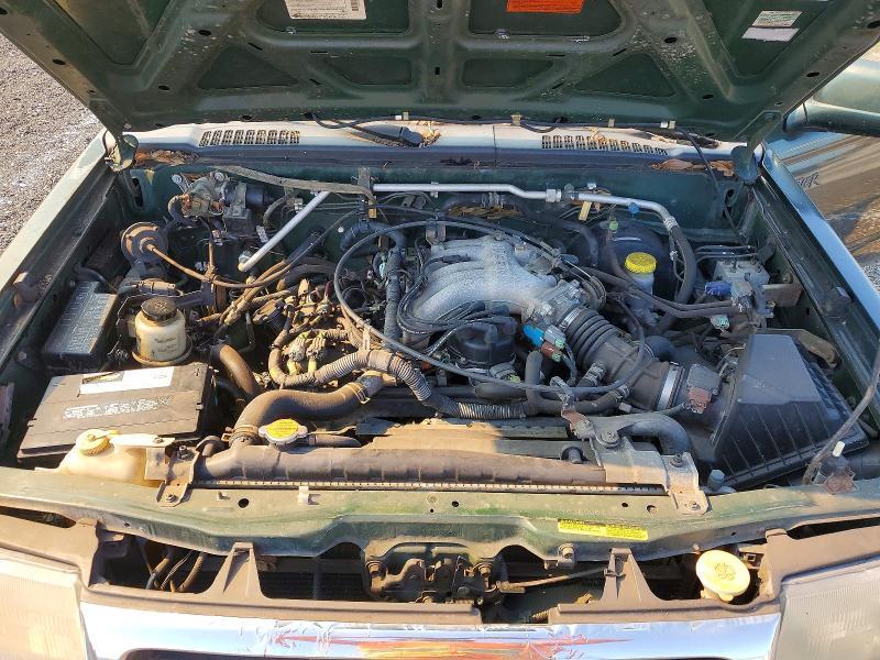 2000 Nissan Frontier XE