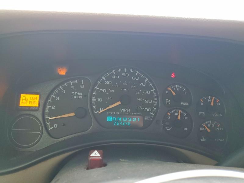 2002 Chevrolet Suburban C1500