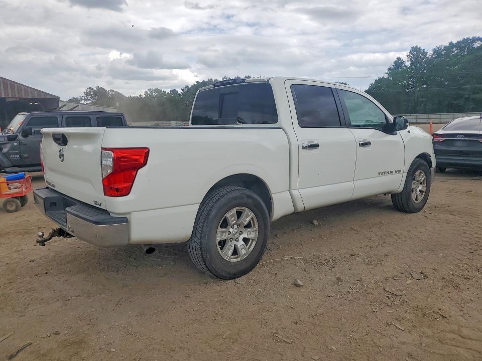 2019 Nissan Titan SV