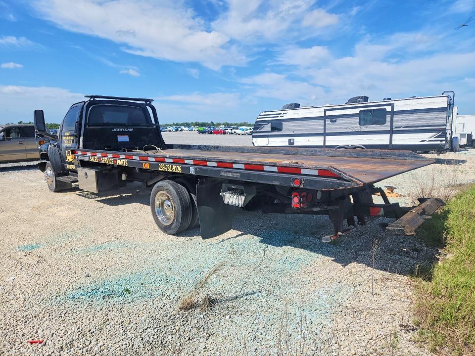 2007 Chevrolet C5500 Rollback Truck