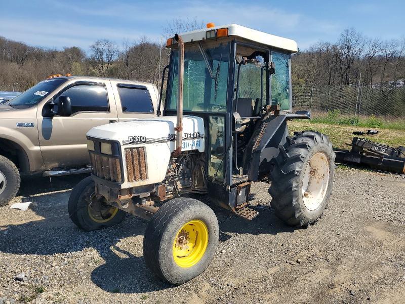 2000 John Deere 5310 Tractor