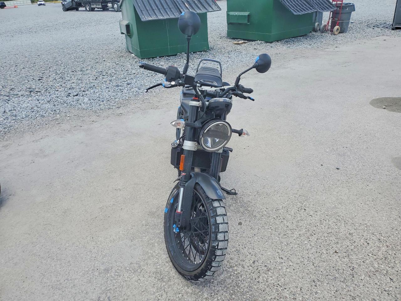 2021 Husqvarna Vitpilen 401/SVARTPILEN 401