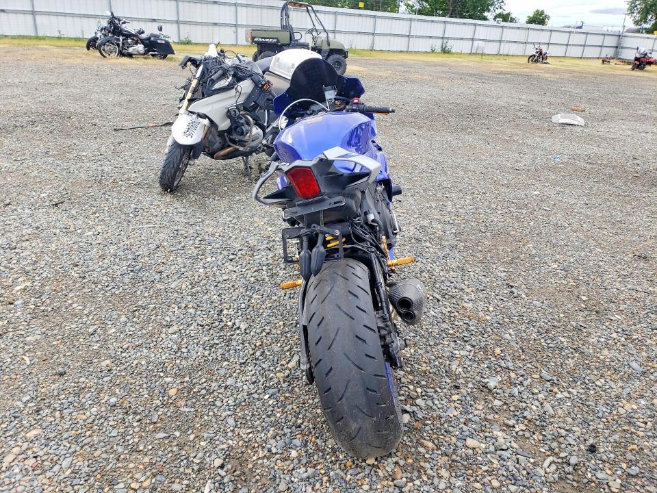 2022 Yamaha YZFR1