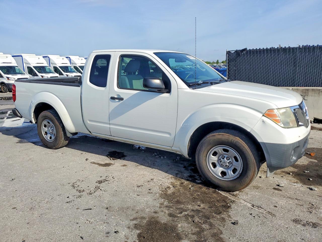2015 Nissan Frontier S