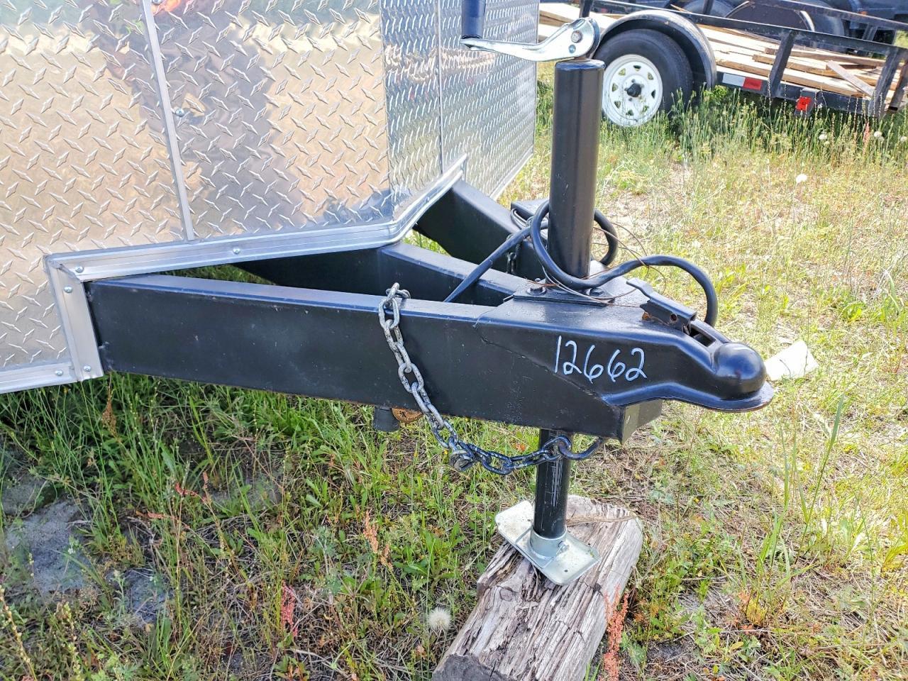 2024 Arrow 8.5 X 24 T