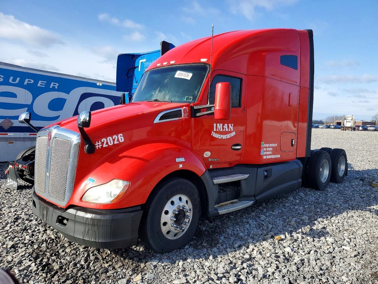 2016 Kenworth T680 Semi Truck