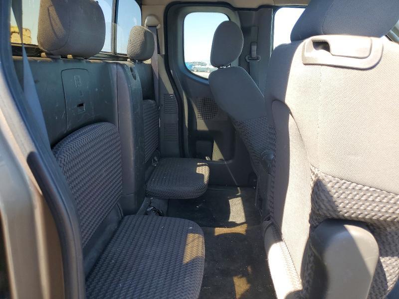 2005 Nissan Frontier SE