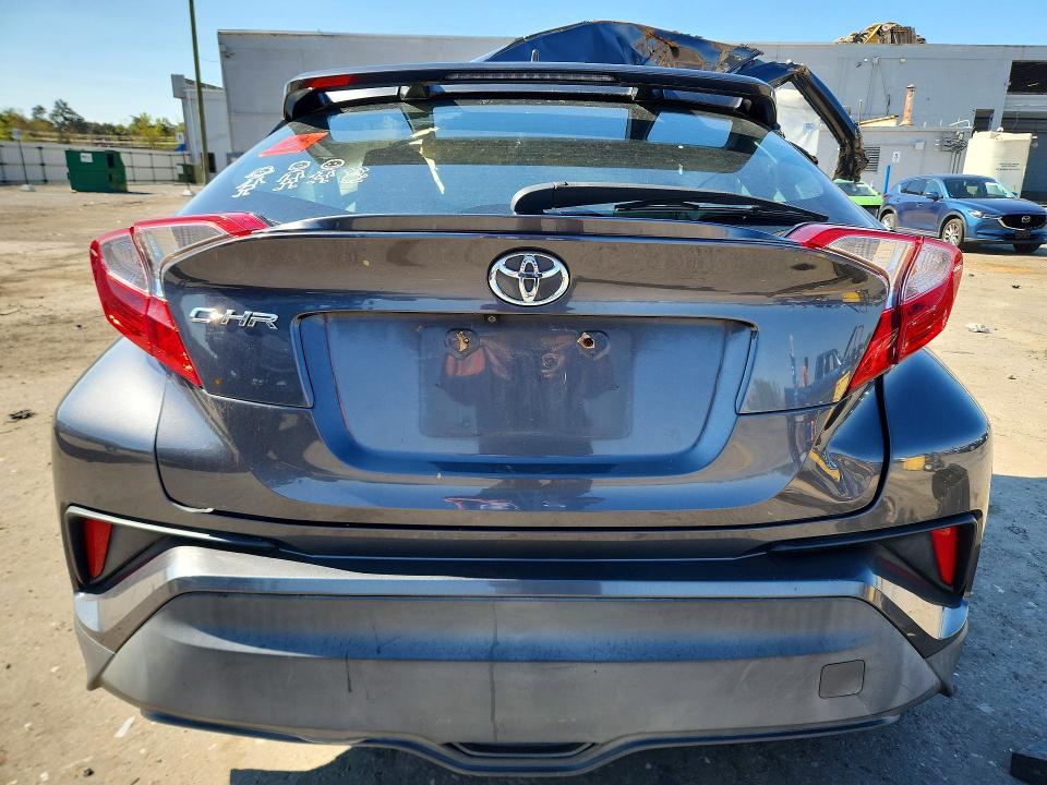 2018 Toyota C-hr xle Premium