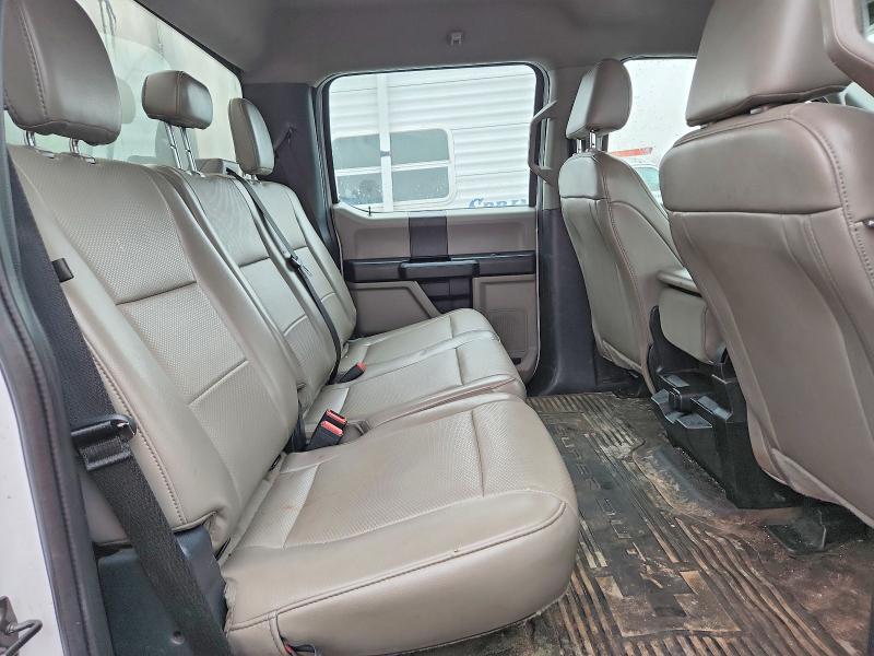 2020 Ford F450 Super Duty Flatbed Truck