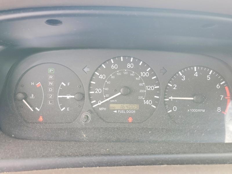 2000 Toyota Camry le
