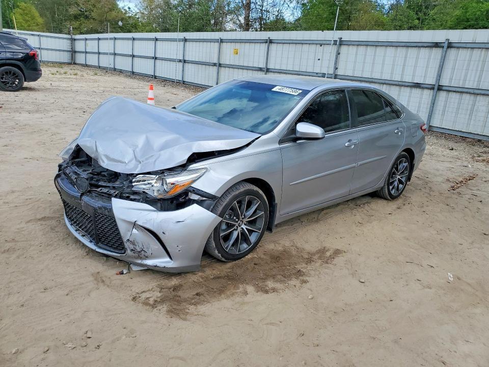 2015 Toyota Camry xse