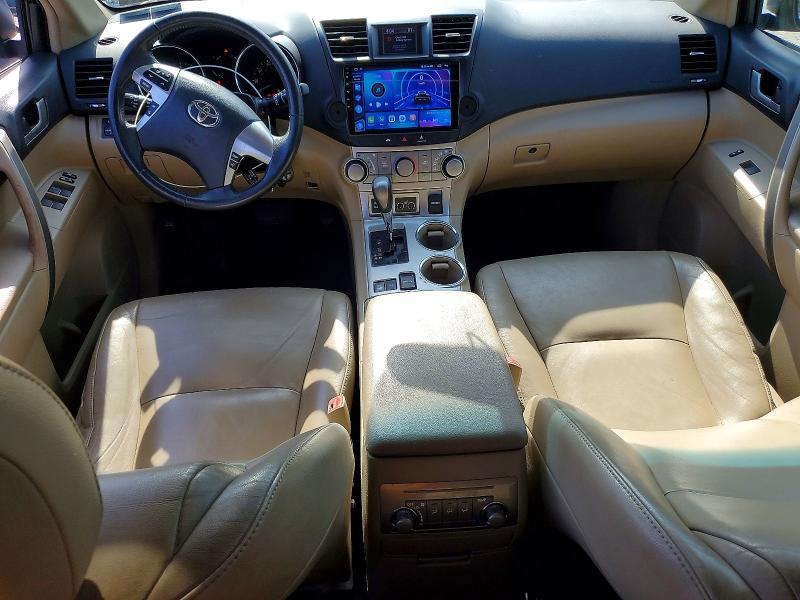2012 Toyota Highlander se