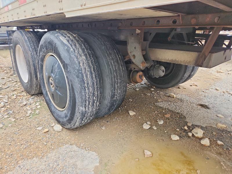 2016 Utility VS2RA  DRY Van Trailer