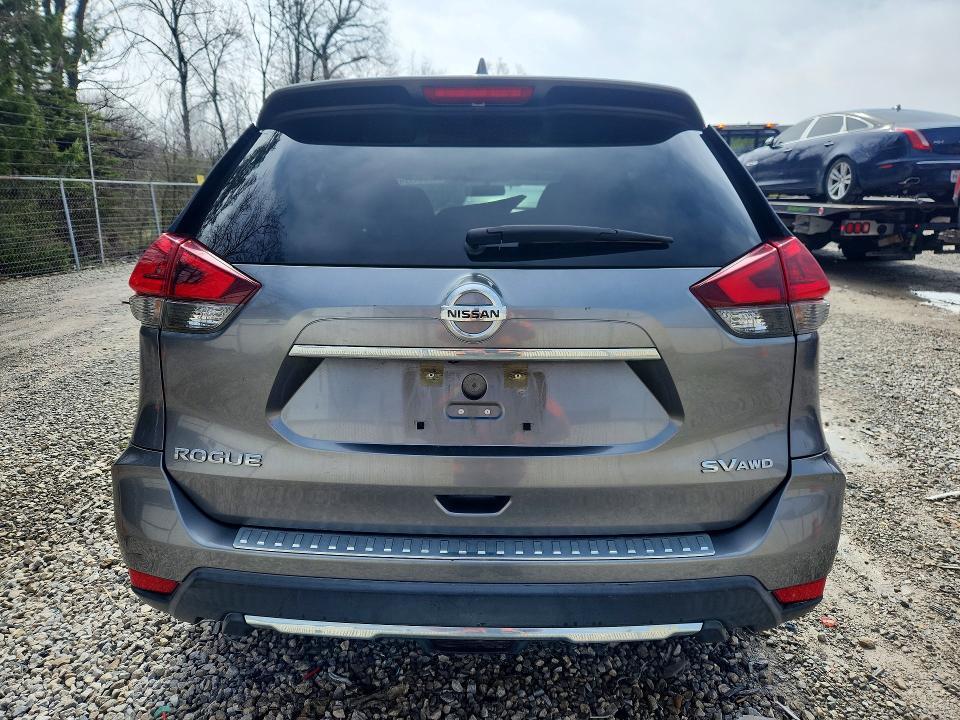 2018 Nissan Rogue sv