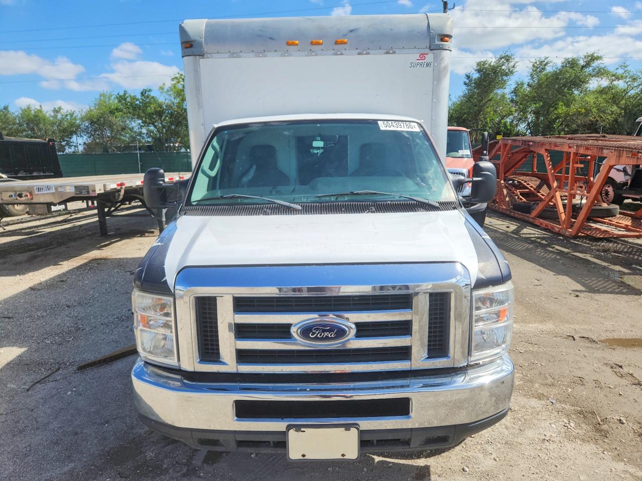 2017 Ford E350 BOX Truck