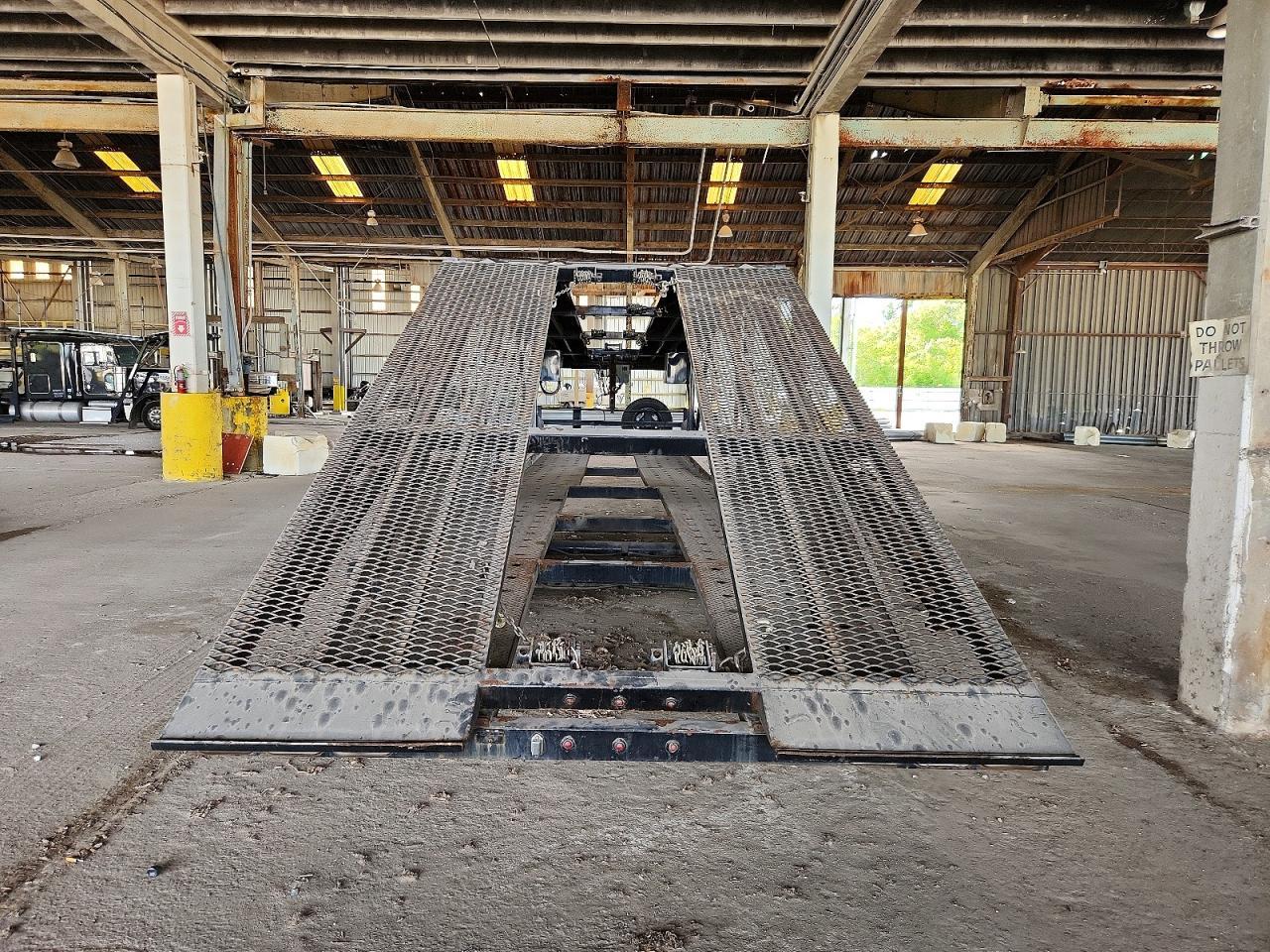 2022 Texas Pride CA84727KGN Car Carrier