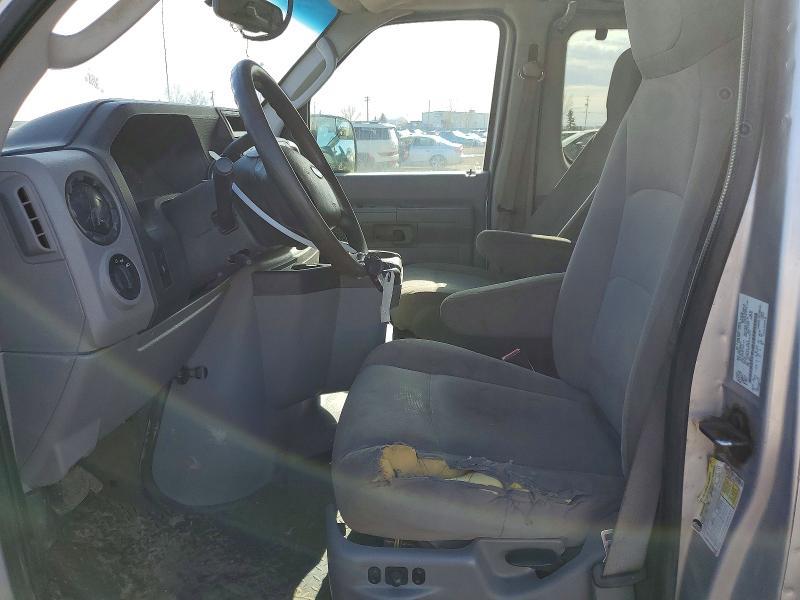 2014 Ford Econoline E350 Super Duty Wagon