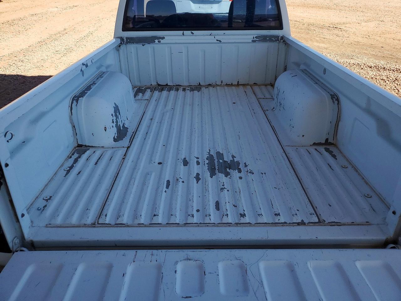 2000 Nissan Frontier XE
