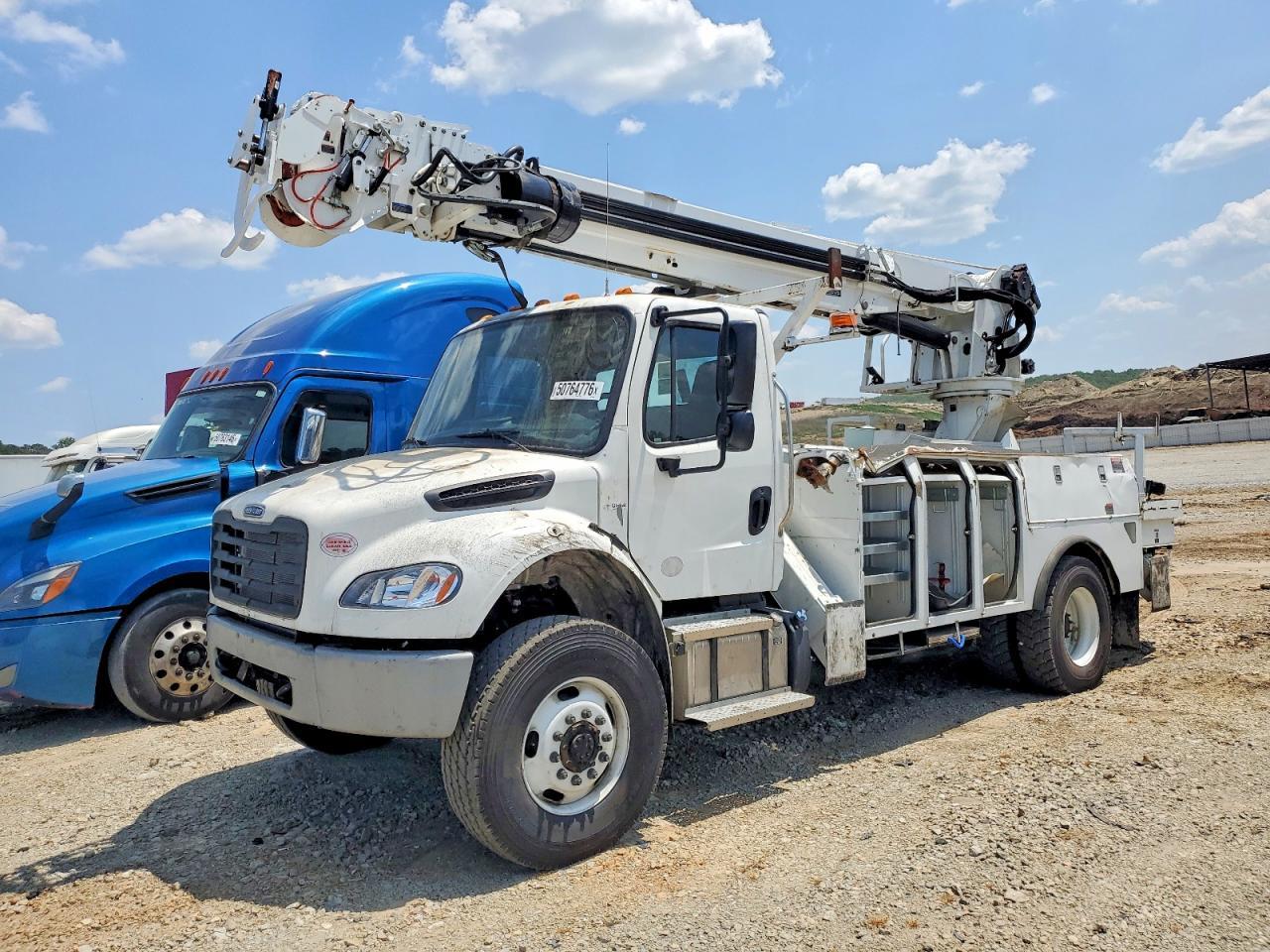 2025 Freigliner 2025 Freightliner Business Class M2 Digger Derrick